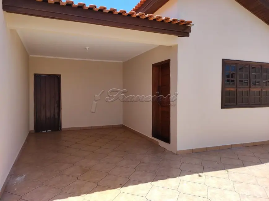 Casa com 3 quartos à venda, 134m2 em Jardim Alvorada, Itapetininga - SP - imagem 1 Foto 1 de Casa com 3 quartos à venda, 134m2 em Jardim Alvorada, Itapetininga - SP