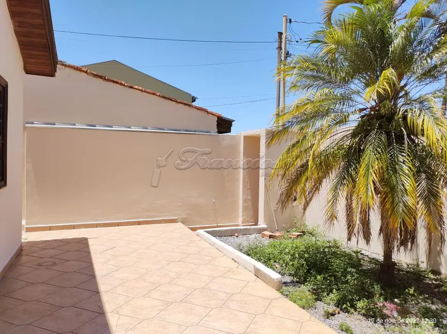 Casa com 3 quartos à venda, 134m2 em Jardim Alvorada, Itapetininga - SP - imagem 2 Foto 2 de Casa com 3 quartos à venda, 134m2 em Jardim Alvorada, Itapetininga - SP