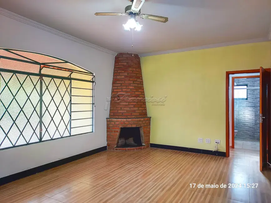 Fazenda / Haras com 5 quartos para alugar, 400m2 em Mato Seco, Itapetininga - SP - imagem 8 Foto 8 de Fazenda / Haras com 5 quartos para alugar, 400m2 em Mato Seco, Itapetininga - SP