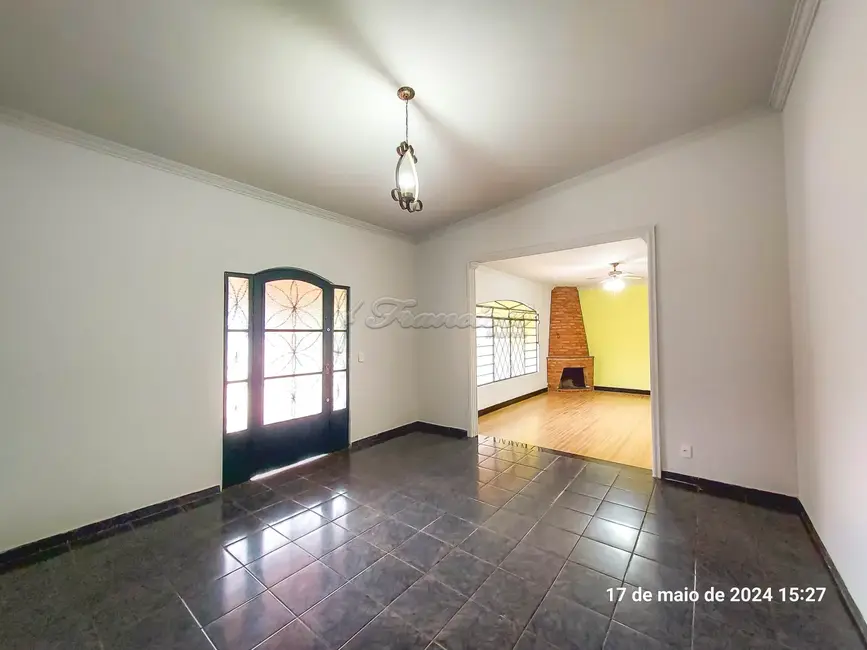 Fazenda / Haras com 5 quartos para alugar, 400m2 em Mato Seco, Itapetininga - SP - imagem 6 Foto 6 de Fazenda / Haras com 5 quartos para alugar, 400m2 em Mato Seco, Itapetininga - SP