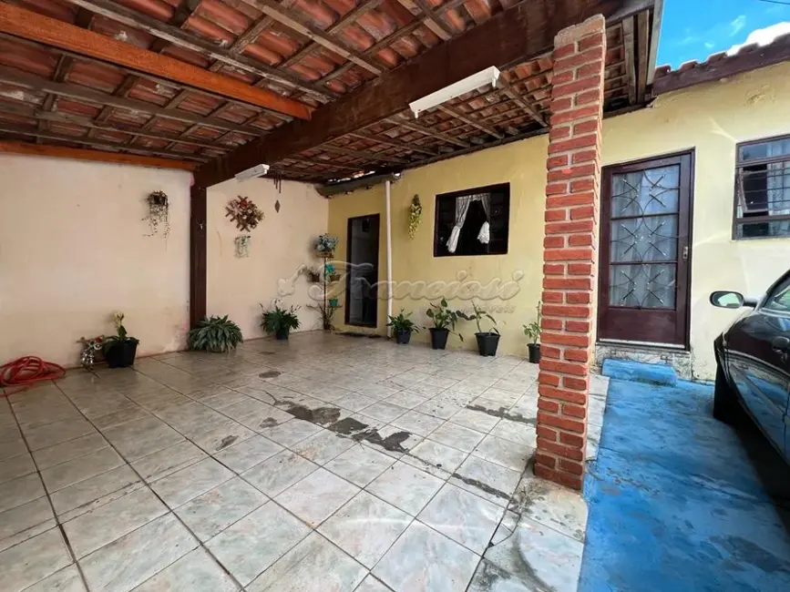 Foto 1 de Casa com 3 quartos à venda, 150m2 em Vila Arruda, Itapetininga - SP