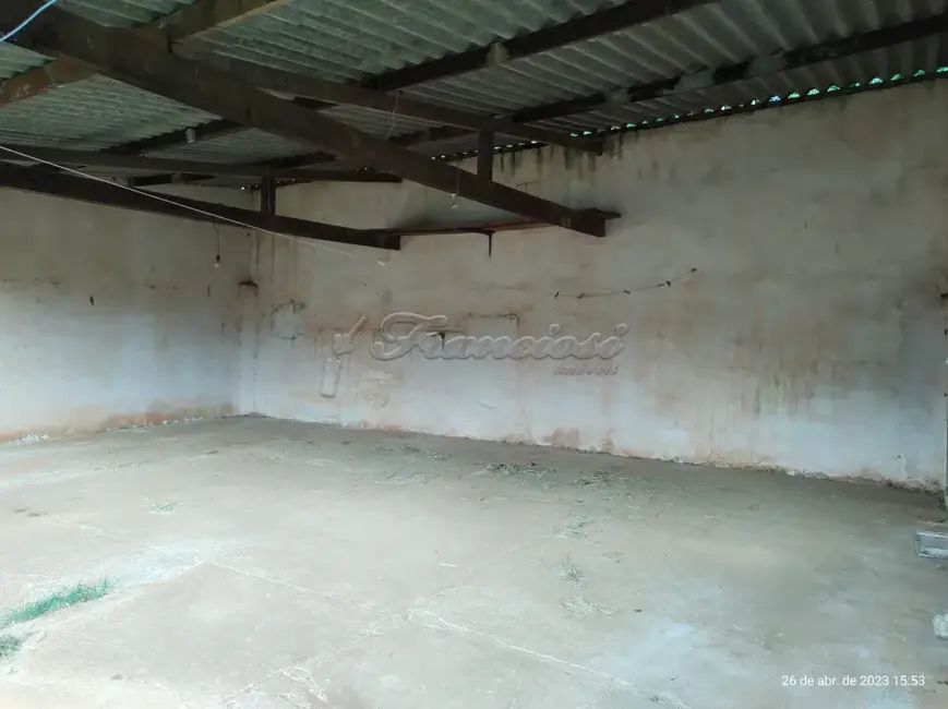 Casa com 2 quartos à venda, 1944m2 em Chácaras Alvorada, Itapetininga - SP - imagem 8 Foto 8 de Casa com 2 quartos à venda, 1944m2 em Chácaras Alvorada, Itapetininga - SP