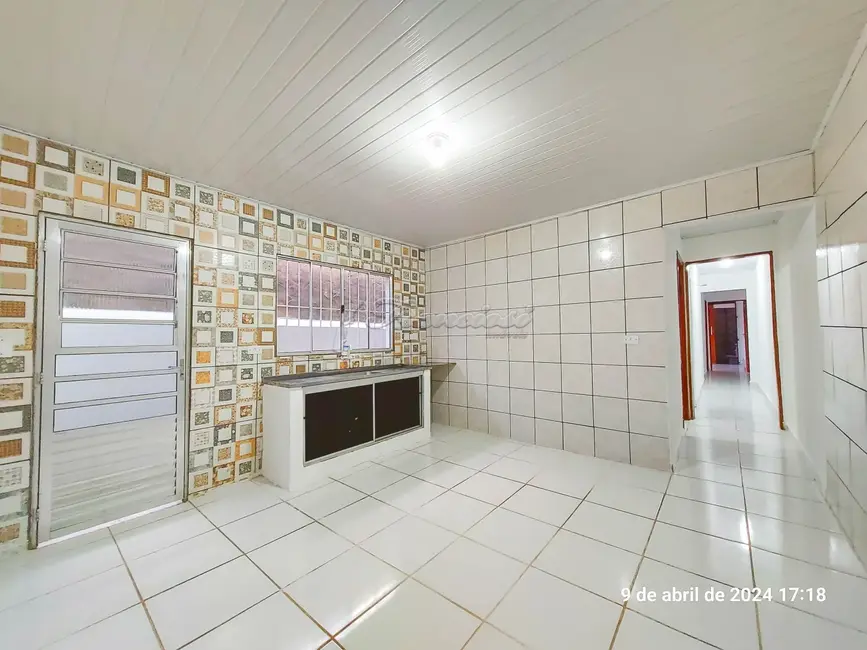 Casa com 3 quartos para alugar, 160m2 em Itapetininga - SP - imagem 3 Foto 3 de Casa com 3 quartos para alugar, 160m2 em Itapetininga - SP