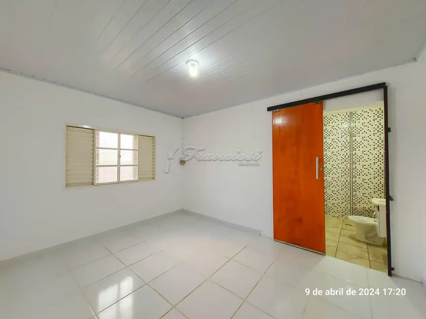 Casa com 3 quartos para alugar, 160m2 em Itapetininga - SP - imagem 7 Foto 7 de Casa com 3 quartos para alugar, 160m2 em Itapetininga - SP