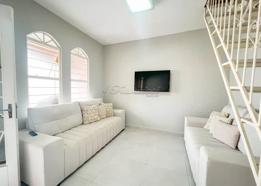 Casa com 2 quartos à venda, 210m2 em Vila Regina, Itapetininga - SP - imagem 8 Foto 8 de Casa com 2 quartos à venda, 210m2 em Vila Regina, Itapetininga - SP