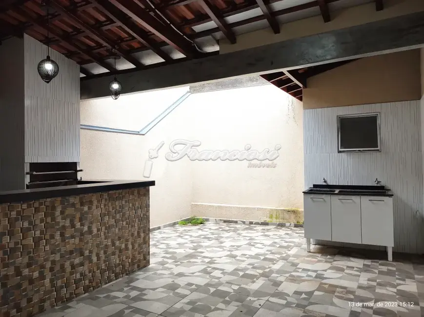 Casa com 2 quartos à venda, 150m2 em Jardim Itália, Itapetininga - SP - imagem 9 Foto 9 de Casa com 2 quartos à venda, 150m2 em Jardim Itália, Itapetininga - SP