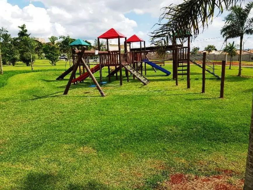 Casa de Condomínio com 3 quartos à venda, 217m2 em Vila Popular, Itapetininga - SP - imagem 9 Foto 9 de Casa de Condomínio com 3 quartos à venda, 217m2 em Vila Popular, Itapetininga - SP