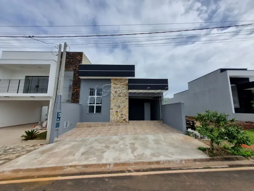 Foto 1 de Casa de Condomínio com 3 quartos à venda, 150m2 em Vila Piedade, Itapetininga - SP