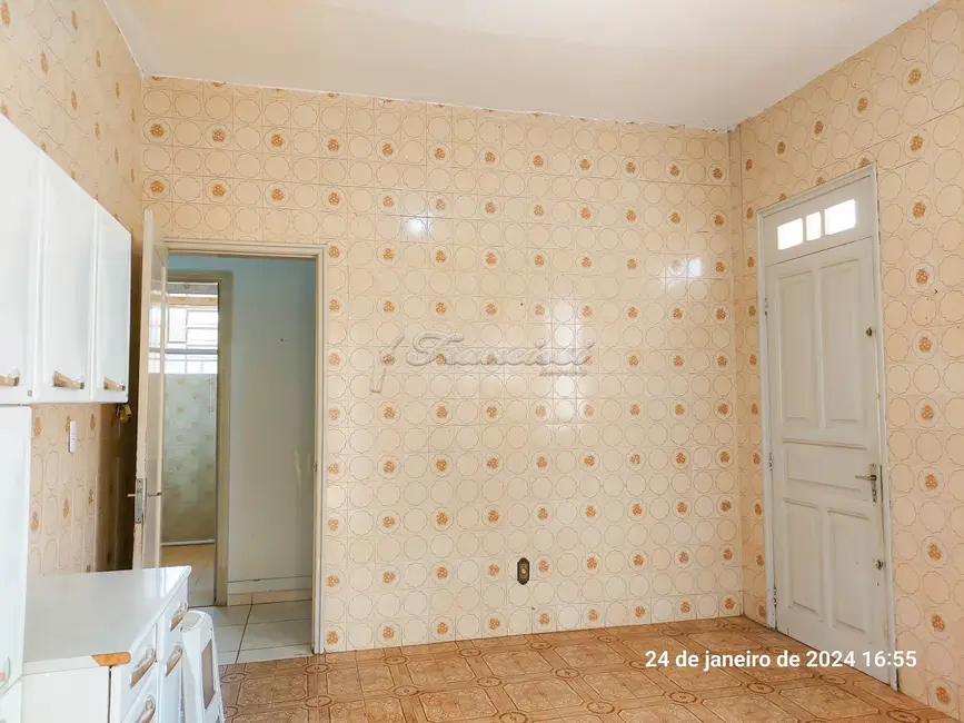Casa com 4 quartos à venda, 330m2 em Centro, Itapetininga - SP - imagem 7 Foto 7 de Casa com 4 quartos à venda, 330m2 em Centro, Itapetininga - SP
