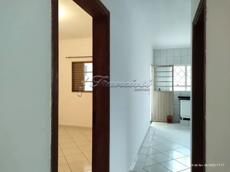 Casa com 4 quartos à venda, 255m2 em Vila dos Bandeirantes, Itapetininga - SP - imagem 5 Foto 5 de Casa com 4 quartos à venda, 255m2 em Vila dos Bandeirantes, Itapetininga - SP