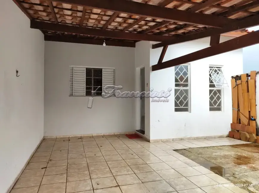 Casa com 4 quartos à venda, 255m2 em Vila dos Bandeirantes, Itapetininga - SP - imagem 1 Foto 1 de Casa com 4 quartos à venda, 255m2 em Vila dos Bandeirantes, Itapetininga - SP