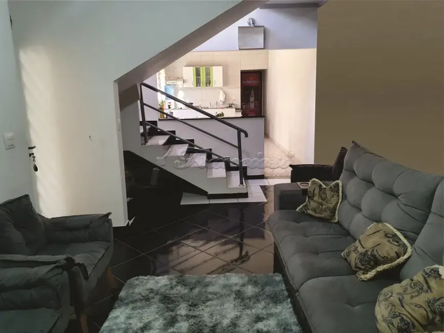 Foto 2 de Casa com 3 quartos à venda, 129m2 em Vila Monteiro, Itapetininga - SP