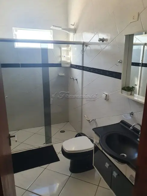 Casa com 3 quartos à venda, 129m2 em Vila Monteiro, Itapetininga - SP - imagem 9 Foto 9 de Casa com 3 quartos à venda, 129m2 em Vila Monteiro, Itapetininga - SP