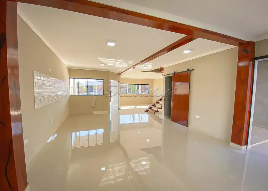 Foto 1 de Casa de Condomínio com 3 quartos à venda, 253m2 em Jardim Marabá, Itapetininga - SP