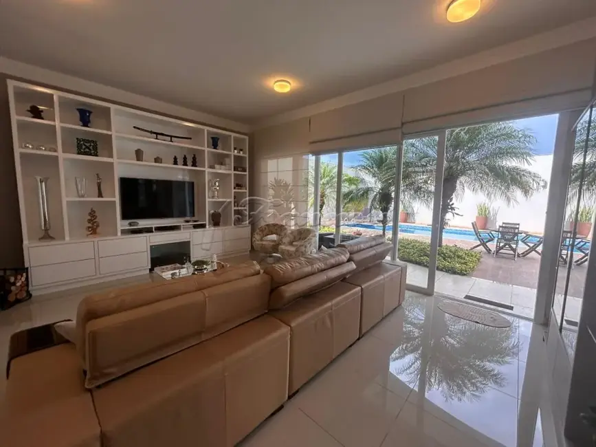 Casa de Condomínio à venda, 600m2 em Jardim Marabá, Itapetininga - SP - imagem 3 Foto 3 de Casa de Condomínio à venda, 600m2 em Jardim Marabá, Itapetininga - SP