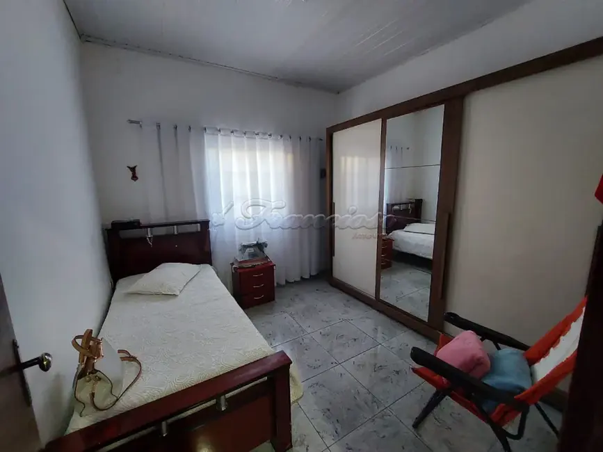 Casa com 2 quartos à venda, 279m2 em Vila Vendramini, Itapetininga - SP - imagem 6 Foto 6 de Casa com 2 quartos à venda, 279m2 em Vila Vendramini, Itapetininga - SP