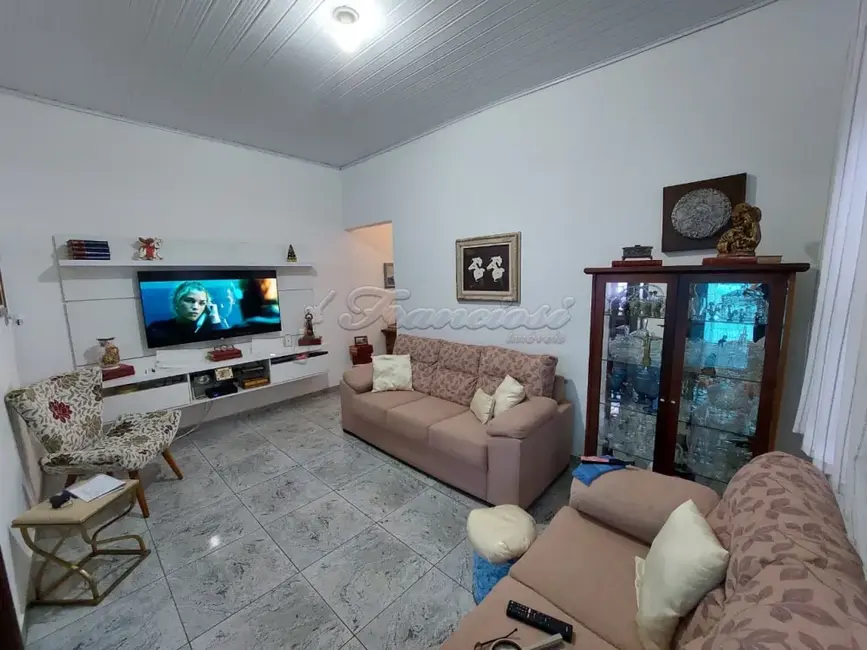 Foto 1 de Casa com 2 quartos à venda, 279m2 em Vila Vendramini, Itapetininga - SP