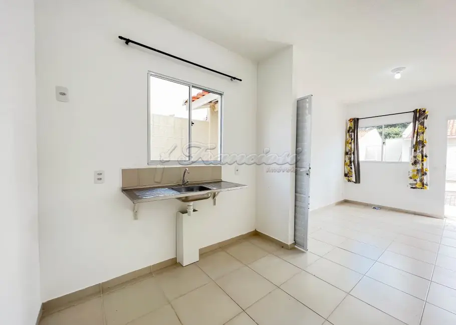 Casa de Condomínio com 2 quartos à venda, 98m2 em Vila Belo Horizonte, Itapetininga - SP - imagem 3 Foto 3 de Casa de Condomínio com 2 quartos à venda, 98m2 em Vila Belo Horizonte, Itapetininga - SP