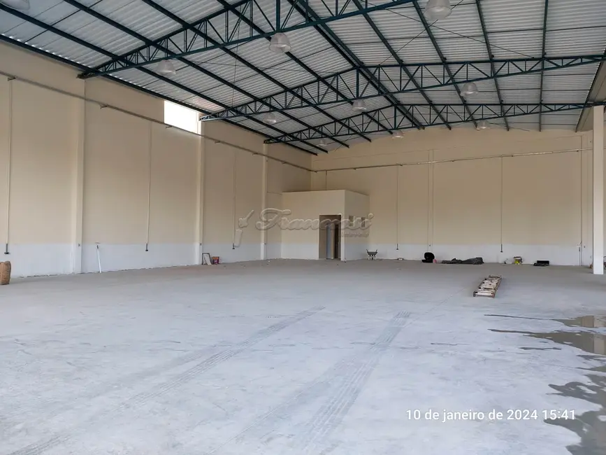 Sala Comercial para alugar, 670m2 em Itapetininga - SP - imagem 1 Foto 1 de Sala Comercial para alugar, 670m2 em Itapetininga - SP