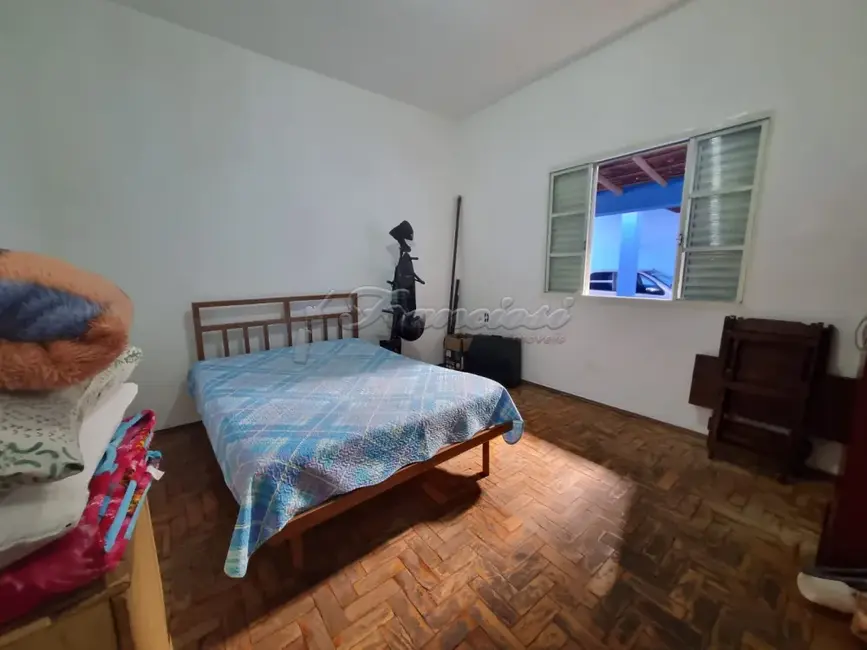 Casa com 3 quartos à venda, 679m2 em Vila Alves, Itapetininga - SP - imagem 4 Foto 4 de Casa com 3 quartos à venda, 679m2 em Vila Alves, Itapetininga - SP