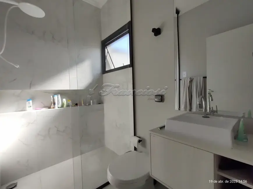 Foto 9 de Casa de Condomínio para alugar, 170m2 em Jardim Marabá, Itapetininga - SP