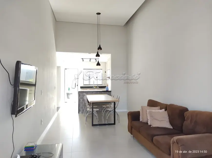 Foto 1 de Casa de Condomínio para alugar, 170m2 em Jardim Marabá, Itapetininga - SP