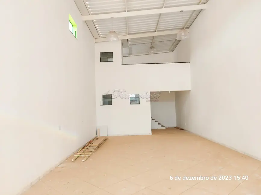 Sala Comercial para alugar, 180m2 em Vila Rica, Itapetininga - SP - imagem 3 Foto 3 de Sala Comercial para alugar, 180m2 em Vila Rica, Itapetininga - SP