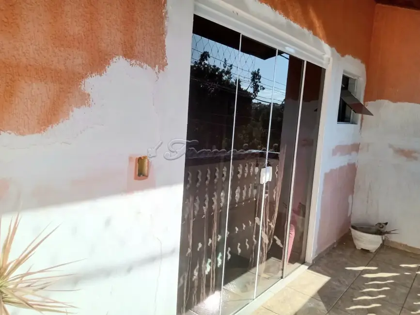 Foto 2 de Casa com 2 quartos à venda, 147m2 em Jardim Fogaça, Itapetininga - SP