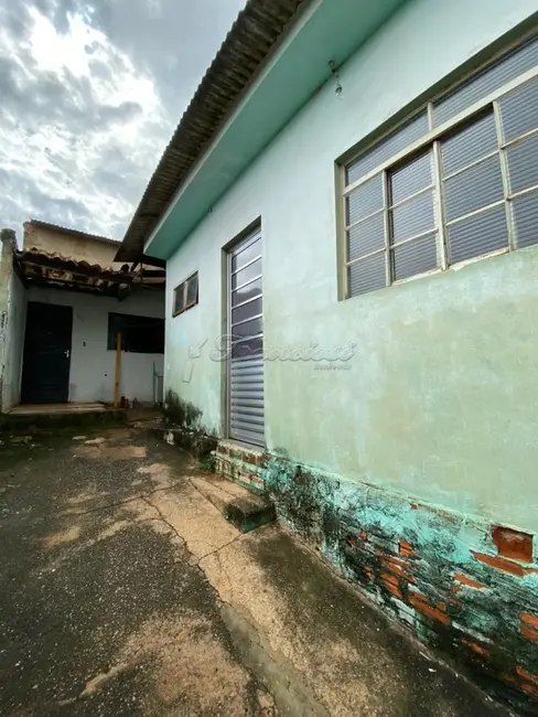 Casa com 1 quarto à venda, 150m2 em Vila Barth, Itapetininga - SP - imagem 5 Foto 5 de Casa com 1 quarto à venda, 150m2 em Vila Barth, Itapetininga - SP