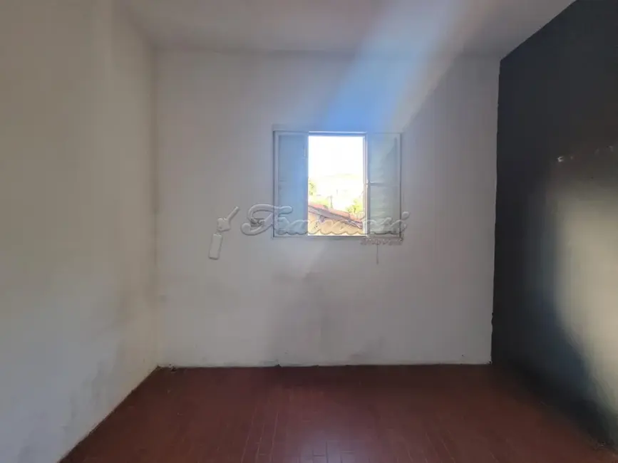 Casa com 6 quartos à venda, 196m2 em Itapetininga - SP - imagem 9 Foto 9 de Casa com 6 quartos à venda, 196m2 em Itapetininga - SP