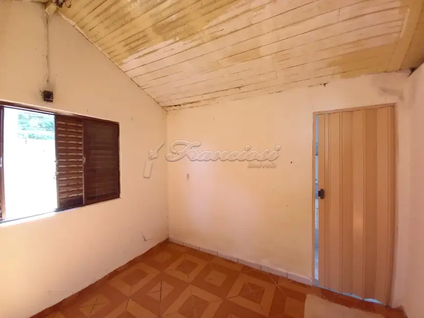 Casa com 2 quartos à venda, 315m2 em Jardim Fogaça, Itapetininga - SP - imagem 6 Foto 6 de Casa com 2 quartos à venda, 315m2 em Jardim Fogaça, Itapetininga - SP