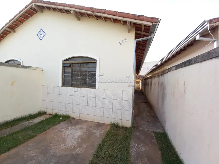 Foto 1 de Casa com 2 quartos à venda, 150m2 em Jardim Fogaça, Itapetininga - SP