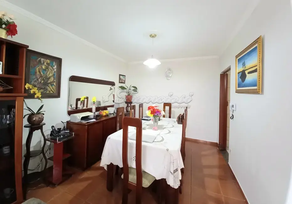 Foto 2 de Casa com 2 quartos à venda, 318m2 em Jardim Itália, Itapetininga - SP