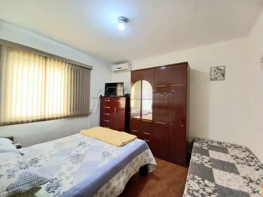 Casa com 2 quartos à venda, 318m2 em Jardim Itália, Itapetininga - SP - imagem 5 Foto 5 de Casa com 2 quartos à venda, 318m2 em Jardim Itália, Itapetininga - SP