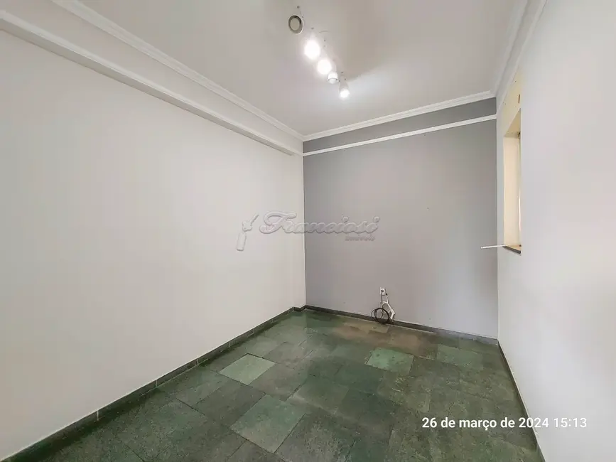 Prédio Inteiro para alugar, 80m2 em Centro, Itapetininga - SP - imagem 9 Foto 9 de Prédio Inteiro para alugar, 80m2 em Centro, Itapetininga - SP