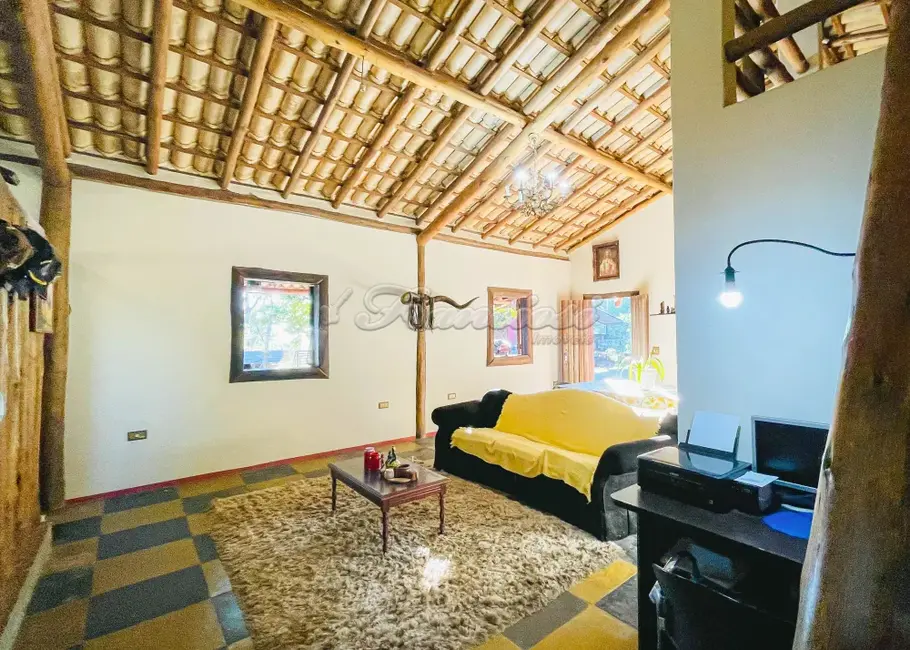 Fazenda / Haras à venda, 15000m2 em Sarapui - SP - imagem 4 Foto 4 de Fazenda / Haras à venda, 15000m2 em Sarapui - SP