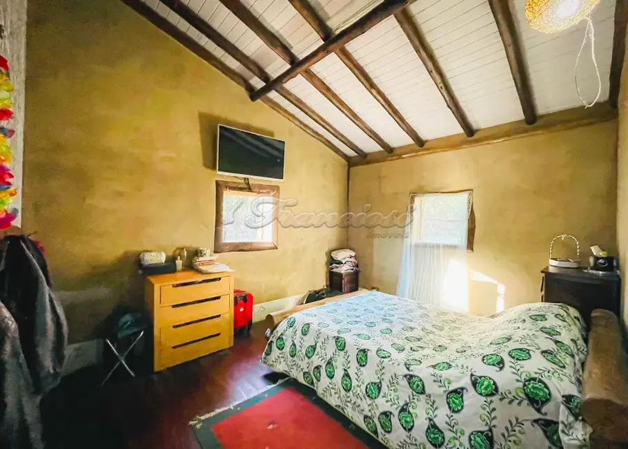 Fazenda / Haras à venda, 15000m2 em Sarapui - SP - imagem 5 Foto 5 de Fazenda / Haras à venda, 15000m2 em Sarapui - SP