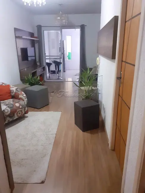 Foto 1 de Casa de Condomínio com 2 quartos à venda, 40m2 em Vila Progresso, Itapetininga - SP