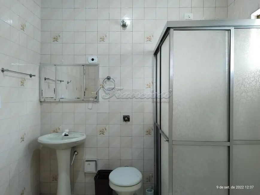 Foto 9 de Casa com 3 quartos à venda, 300m2 em Vila Rio Branco, Itapetininga - SP