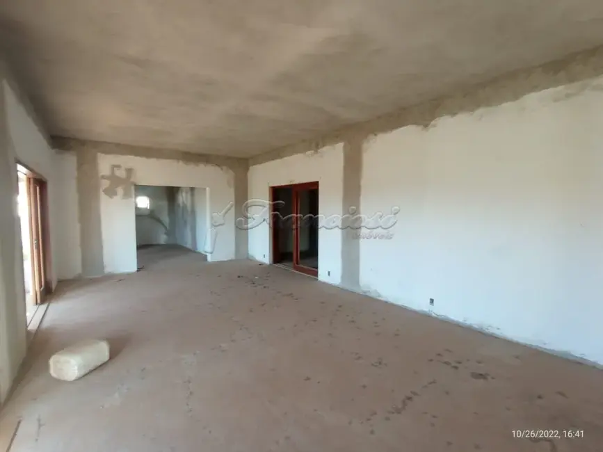 Casa com 4 quartos à venda, 1275m2 em Vila Barth, Itapetininga - SP - imagem 3 Foto 3 de Casa com 4 quartos à venda, 1275m2 em Vila Barth, Itapetininga - SP
