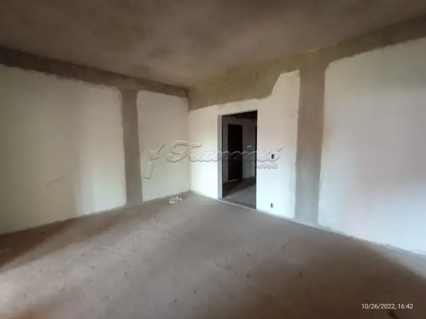 Casa com 4 quartos à venda, 1275m2 em Vila Barth, Itapetininga - SP - imagem 5 Foto 5 de Casa com 4 quartos à venda, 1275m2 em Vila Barth, Itapetininga - SP