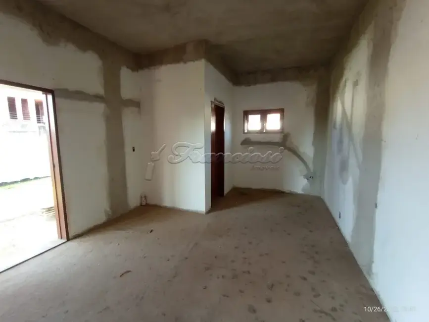 Casa com 4 quartos à venda, 1275m2 em Vila Barth, Itapetininga - SP - imagem 4 Foto 4 de Casa com 4 quartos à venda, 1275m2 em Vila Barth, Itapetininga - SP