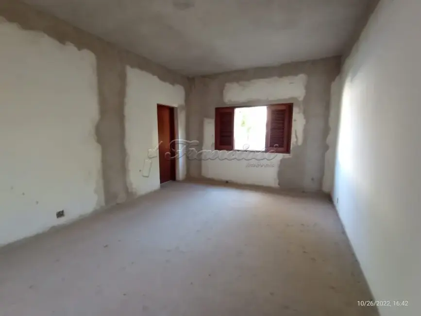 Casa com 4 quartos à venda, 1275m2 em Vila Barth, Itapetininga - SP - imagem 7 Foto 7 de Casa com 4 quartos à venda, 1275m2 em Vila Barth, Itapetininga - SP