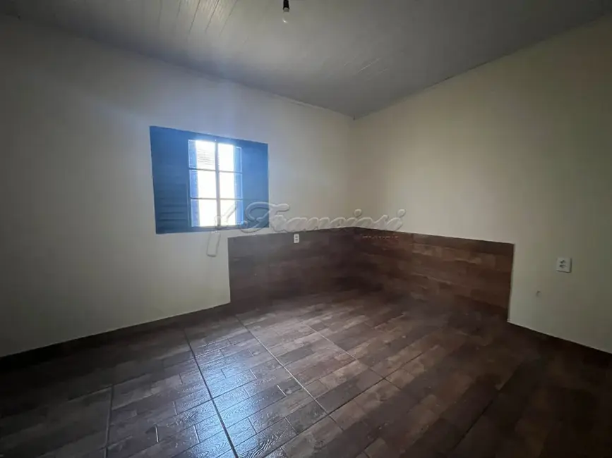 Casa com 5 quartos à venda, 200m2 em Vila Aurora, Itapetininga - SP - imagem 4 Foto 4 de Casa com 5 quartos à venda, 200m2 em Vila Aurora, Itapetininga - SP