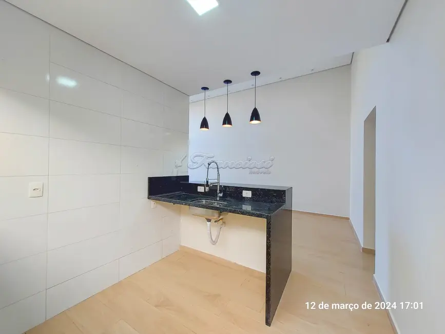 Foto 5 de Casa de Condomínio com 3 quartos à venda, 188m2 em Jardim Marabá, Itapetininga - SP