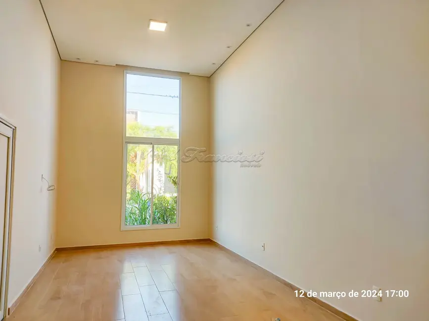Foto 1 de Casa de Condomínio com 3 quartos à venda, 188m2 em Jardim Marabá, Itapetininga - SP