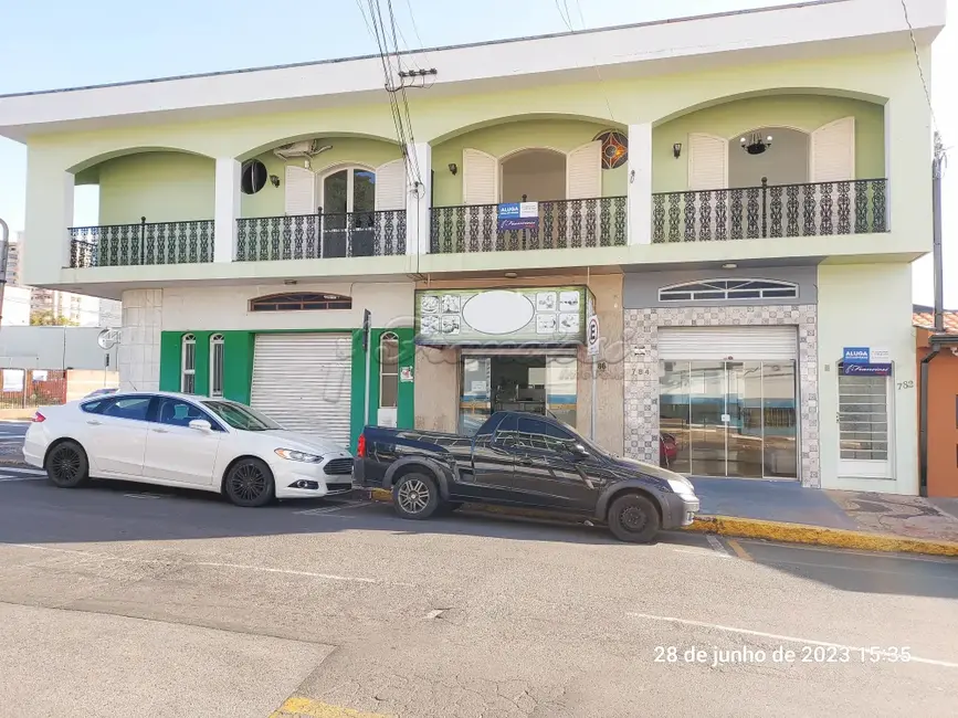 Foto 1 de Casa com 3 quartos para alugar, 88m2 em Centro, Itapetininga - SP