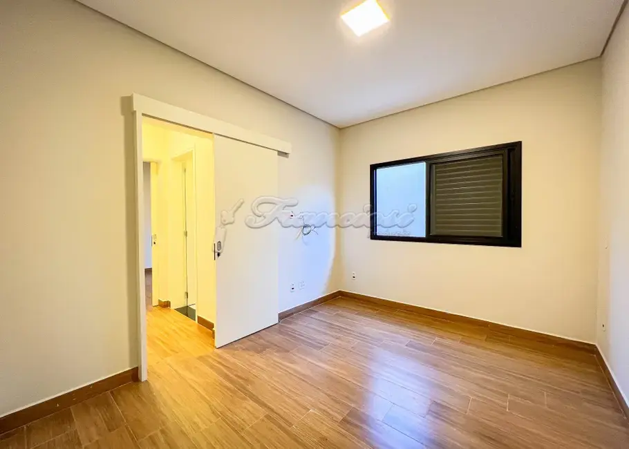 Foto 8 de Casa de Condomínio com 3 quartos à venda, 300m2 em Terras de Santo Antônio, Itapetininga - SP