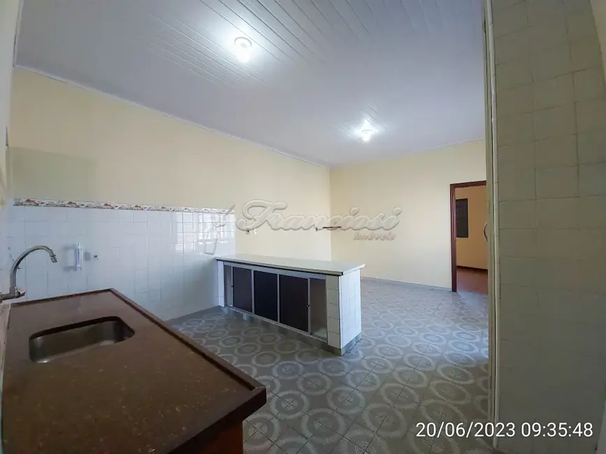 Casa com 3 quartos para alugar, 143m2 em Vila Rosa, Itapetininga - SP - imagem 8 Foto 8 de Casa com 3 quartos para alugar, 143m2 em Vila Rosa, Itapetininga - SP