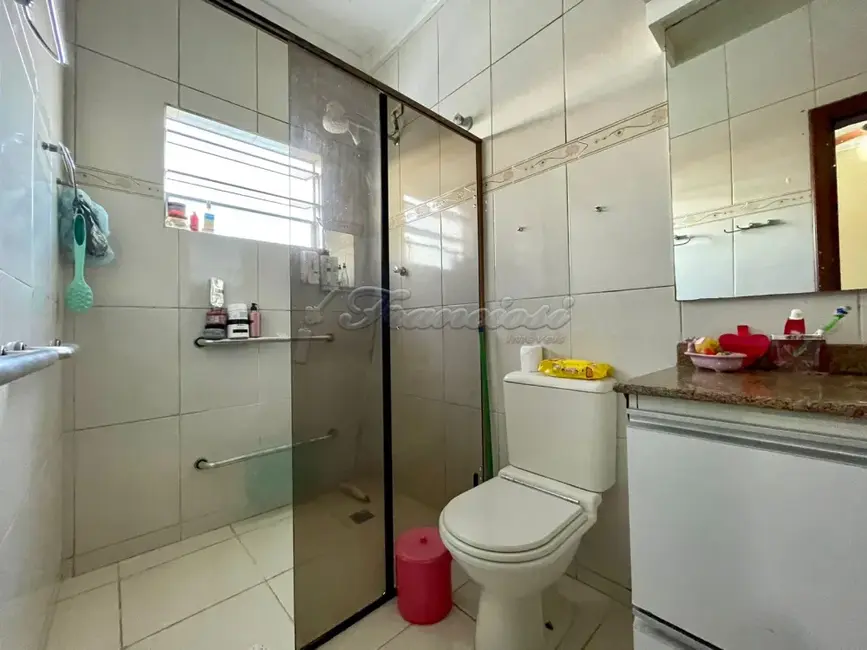 Foto 9 de Casa com 6 quartos à venda, 210m2 em Parque São Bento, Itapetininga - SP